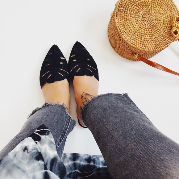 Last 1✨🆕Sabrina Black Faux Suede Flat Mules - Picture 5 of 8